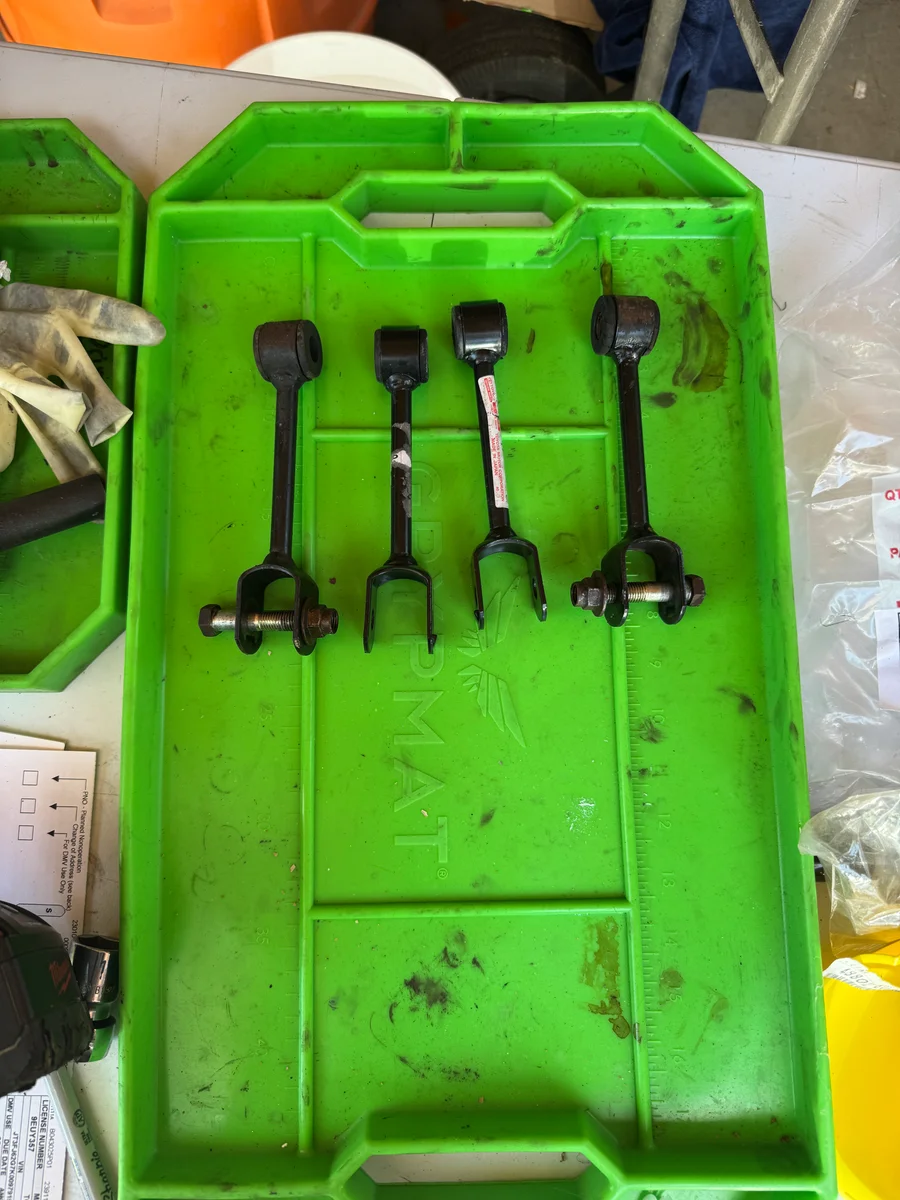 Leaf spring bushings