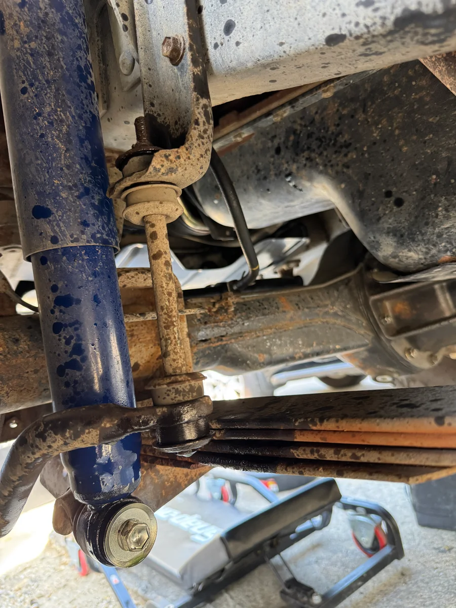 Leaf spring bushings