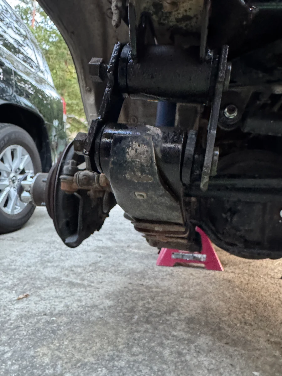 Leaf spring bushings