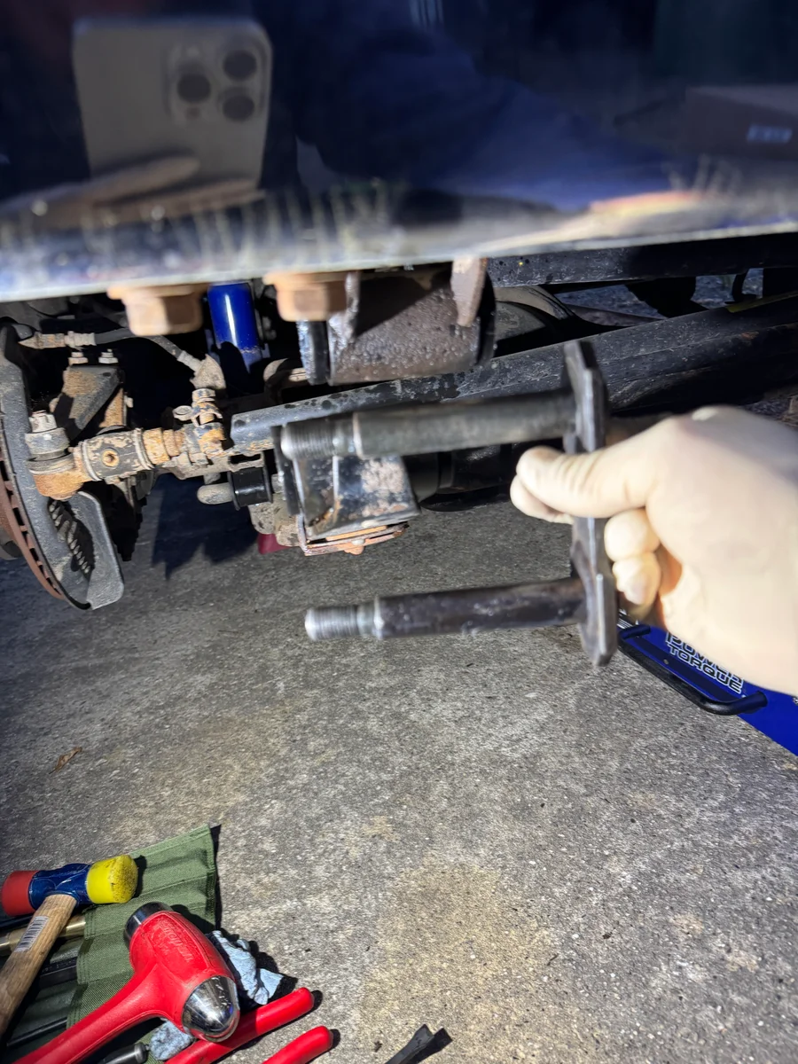 Leaf spring bushings