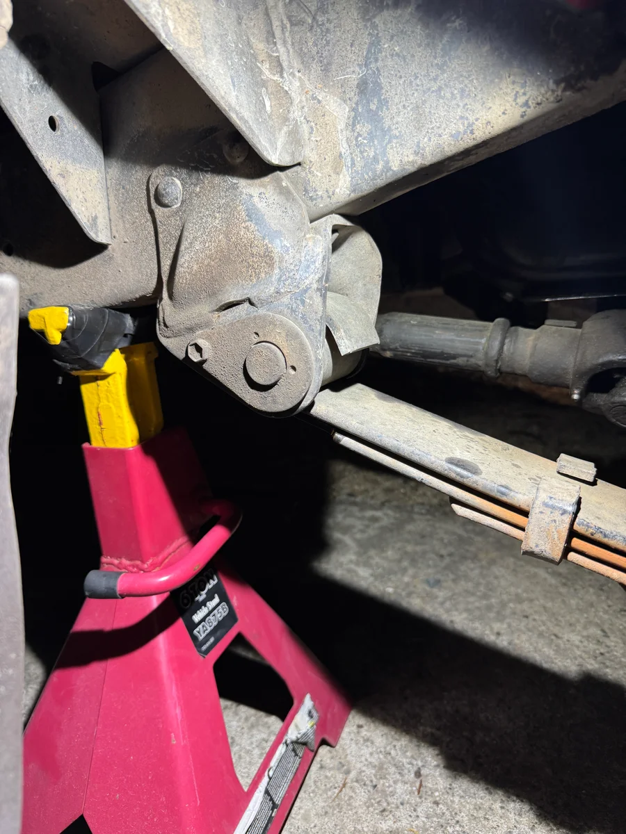 Leaf spring bushings