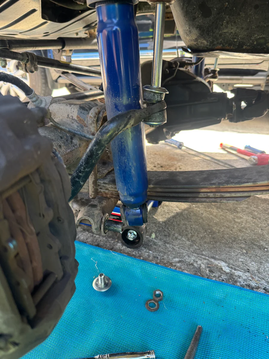 Leaf spring bushings